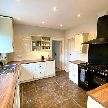 Cleveland House - Perfect For Beaches And Town. Bournemouth Bagian luar foto