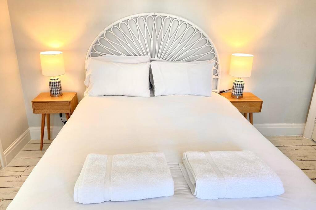 Cleveland House - Perfect For Beaches And Town. Bournemouth Bagian luar foto