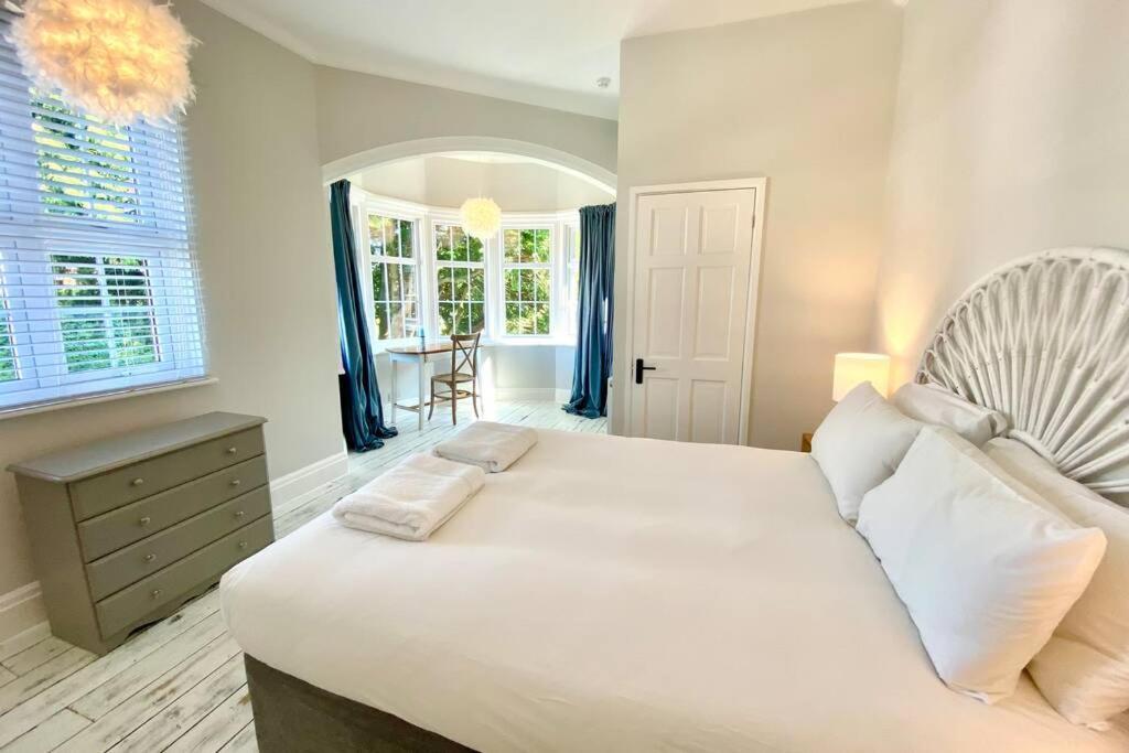 Cleveland House - Perfect For Beaches And Town. Bournemouth Bagian luar foto