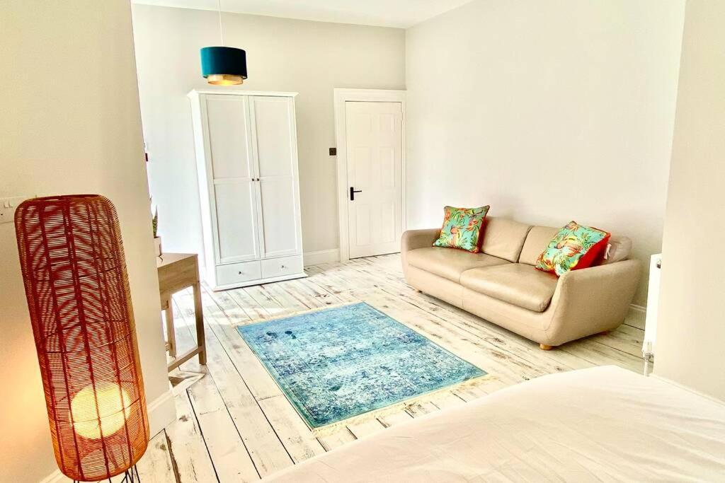 Cleveland House - Perfect For Beaches And Town. Bournemouth Bagian luar foto
